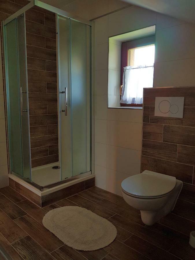 Guest House Boba Strba Bagian luar foto