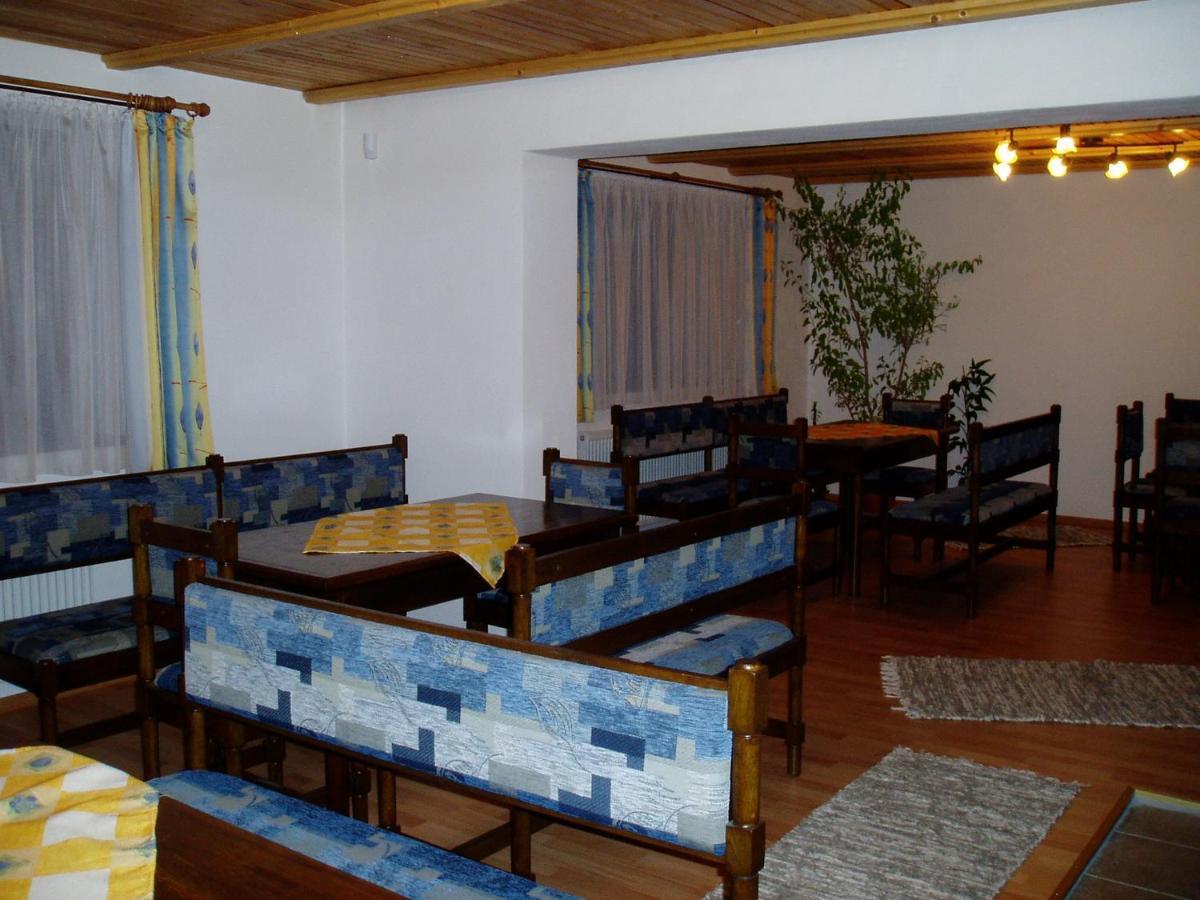 Guest House Boba Strba Bagian luar foto